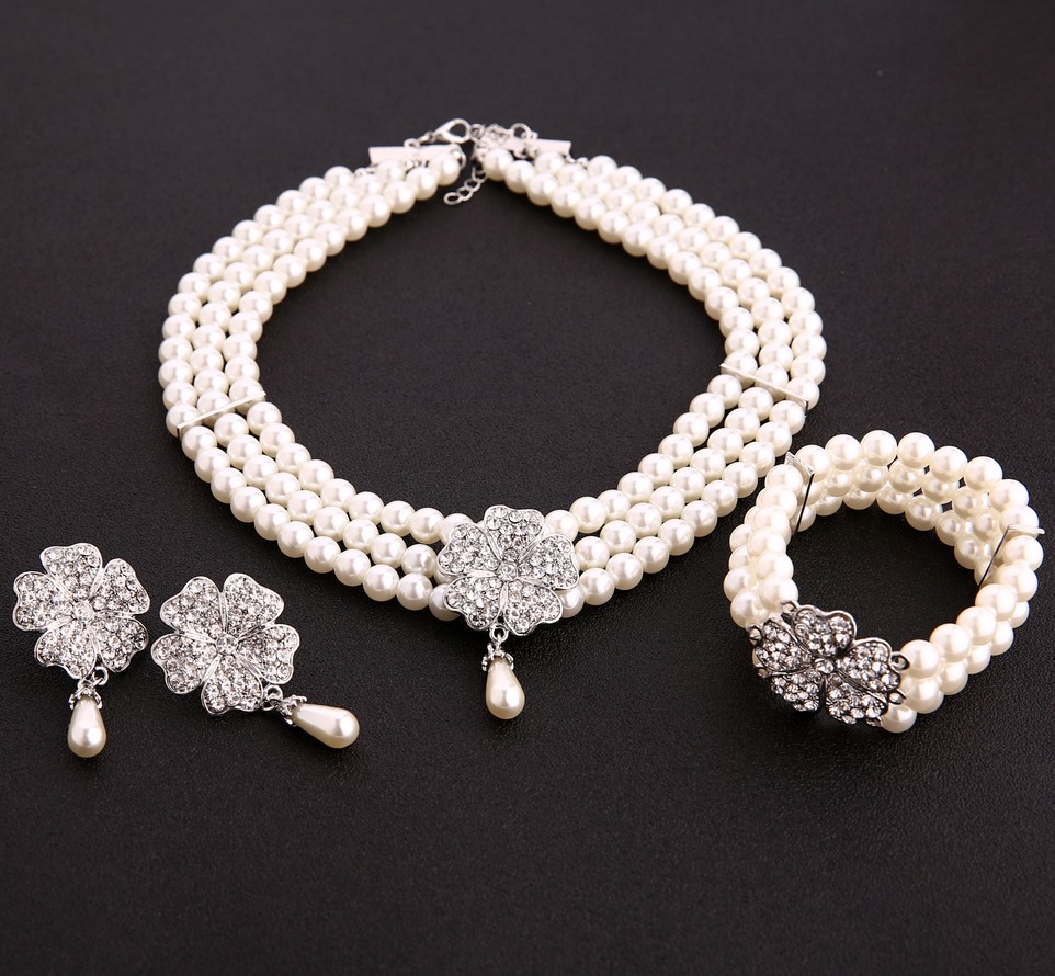 Audrey Hepburn Ontbijt In Tiff - Women'S Accessories In The 1950S recensie en prijs