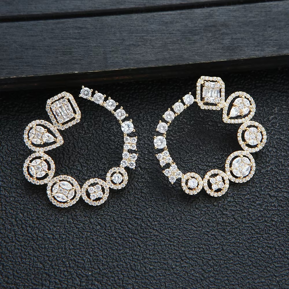 Luxe Ronde Stud Oorbellen Voor - Women Accessories Dubai recensie en prijs