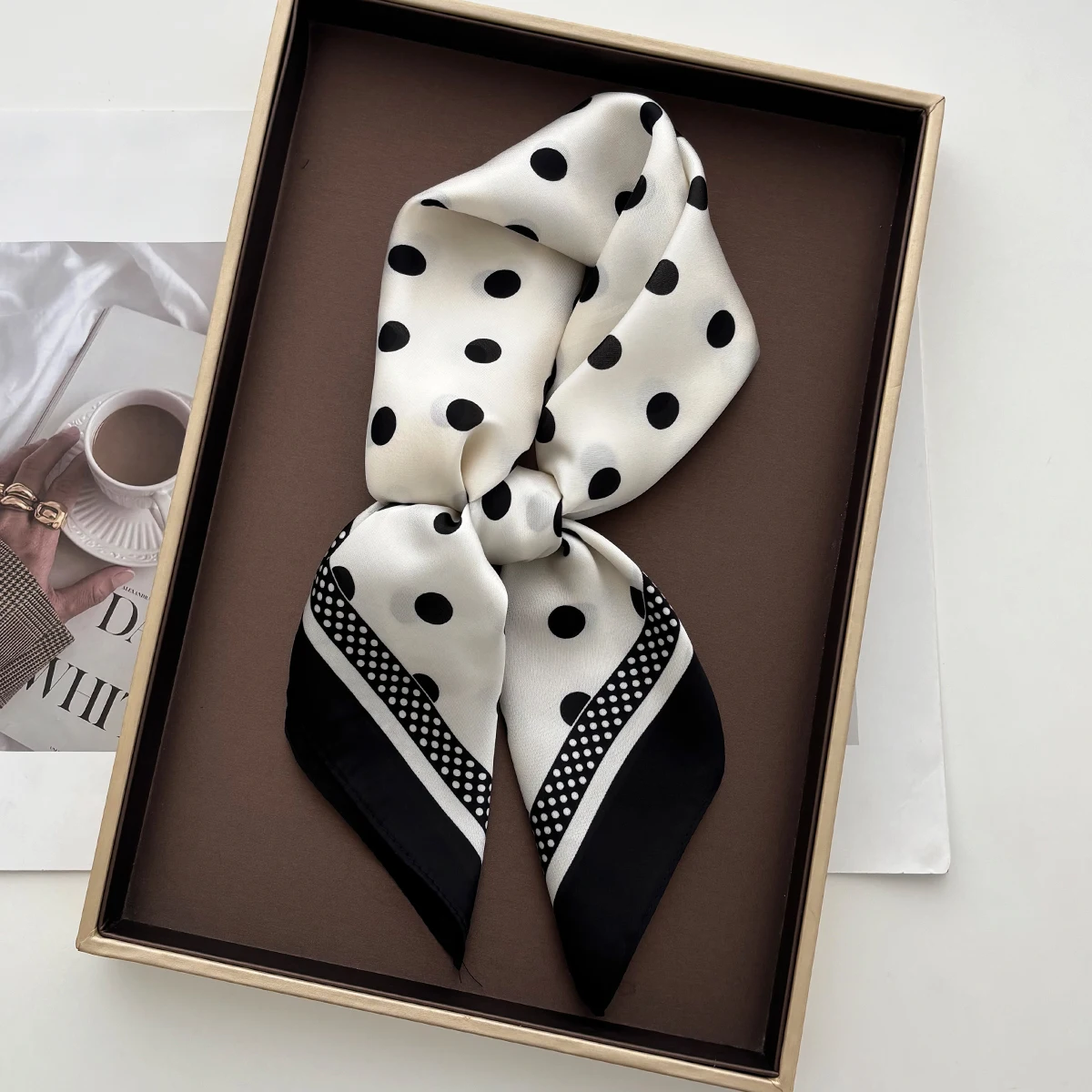 Dames elegante zachte satijnen - Silk Scarf Square recensie en prijs