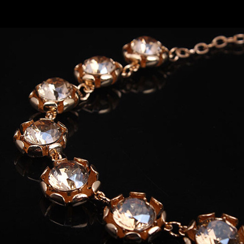 Nieuwe Luxe Kristallen Ketting - Women Accessories Dubai recensie en prijs